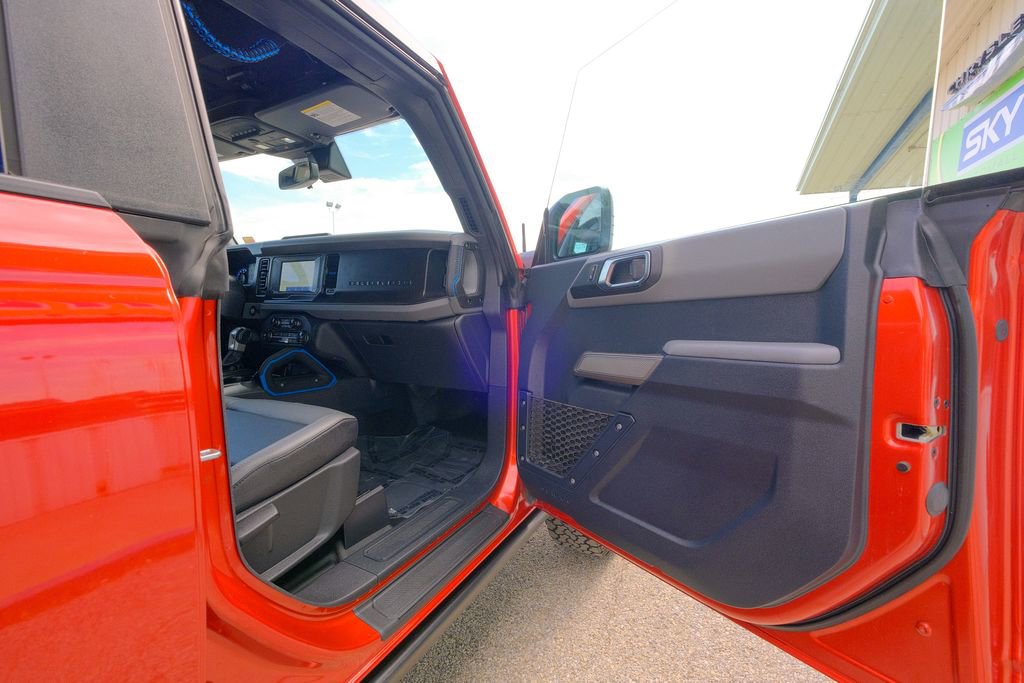 Used 2023 Ford Bronco Black Diamond image 15