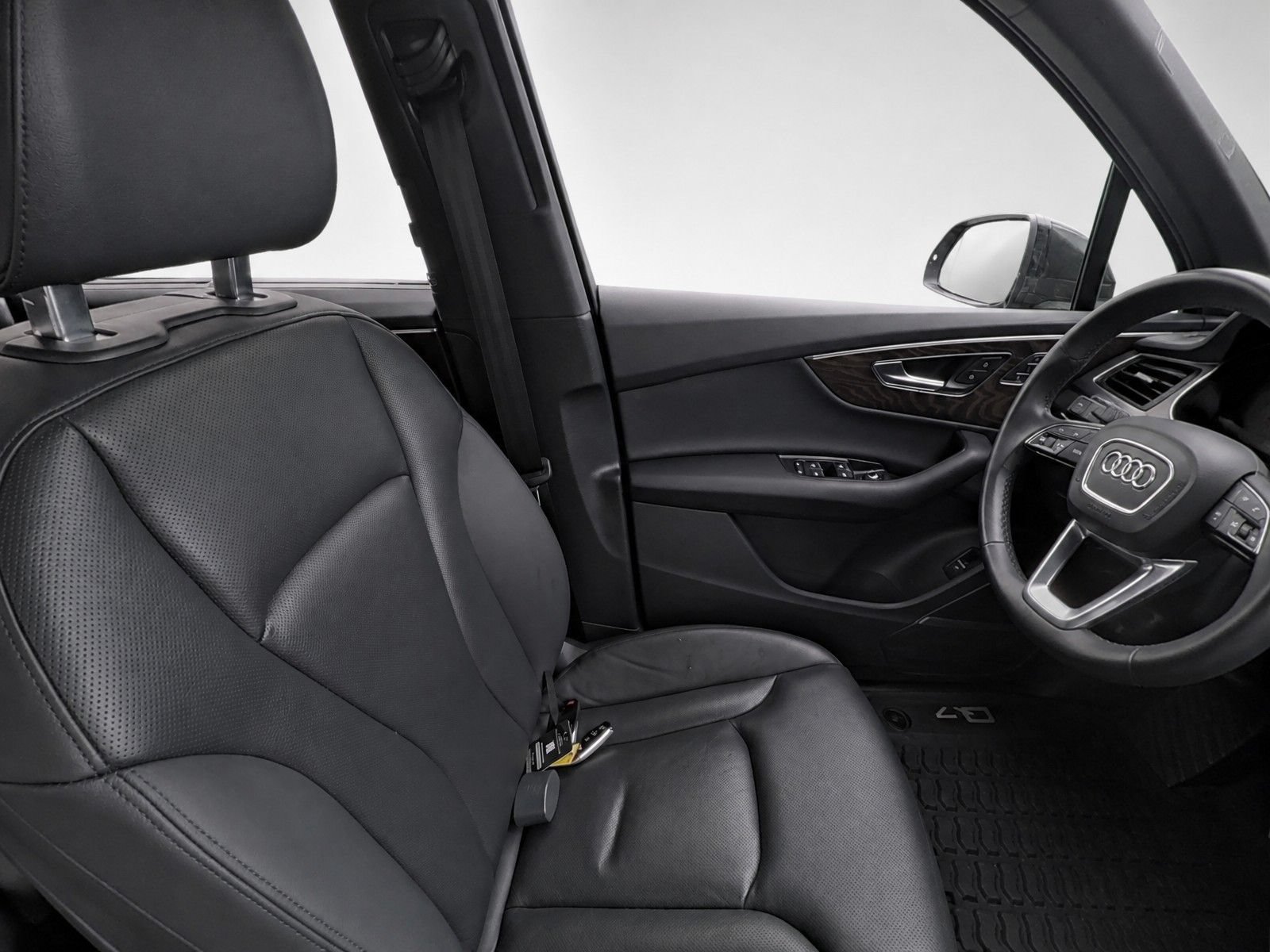 Used 2022 Audi Q7 2.0T Premium Plus AWD/4WD image 13