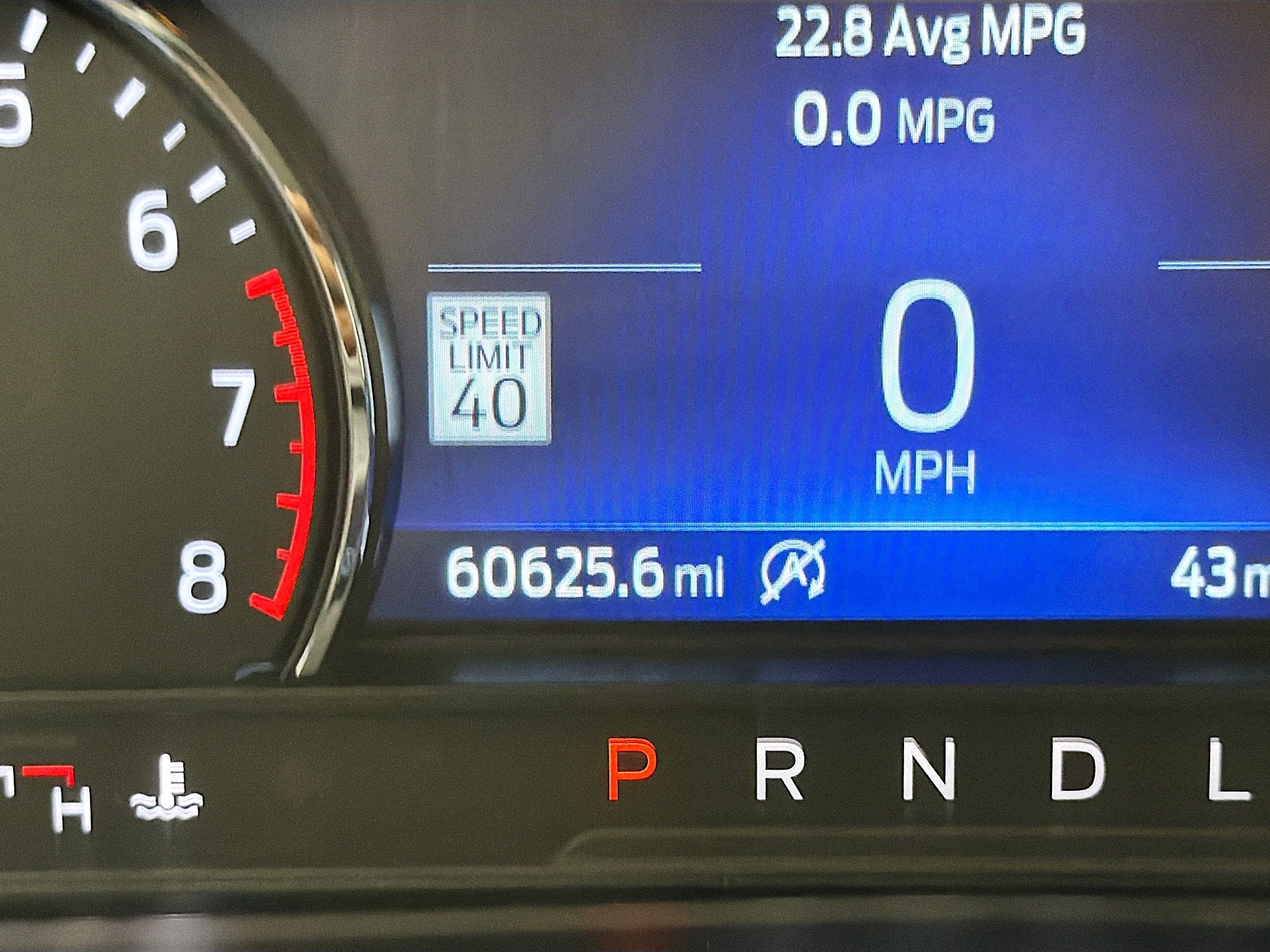 Used 2023 Ford Explorer Limited w/ Equipment Group 301A RWD image 8