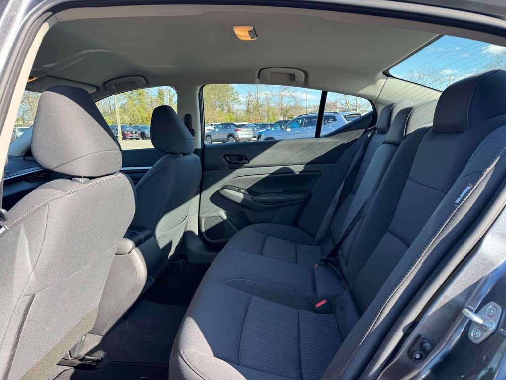 Used 2023 Nissan Altima 2.5 SV image 14