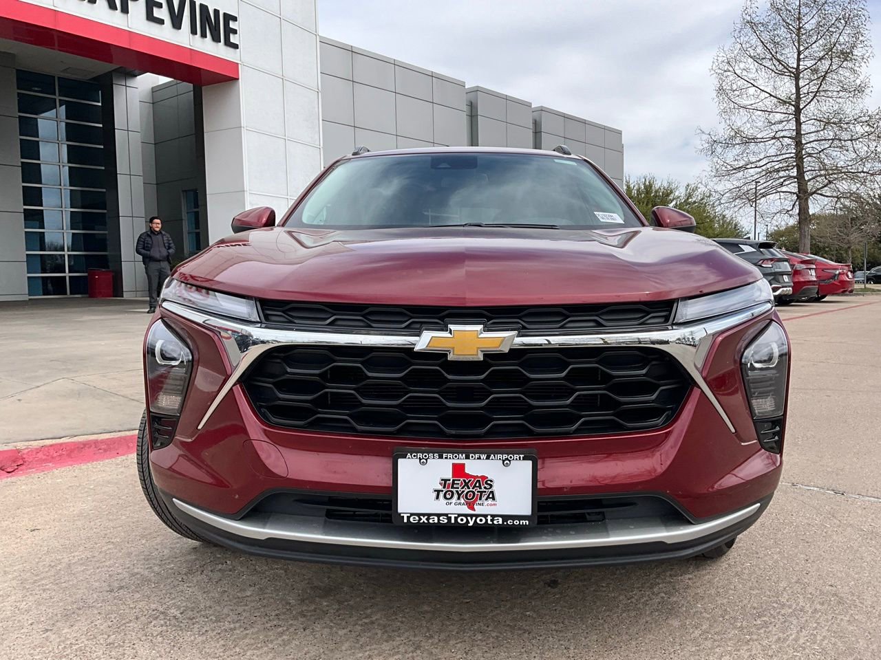 Used 2025 Chevrolet Trax LT image 3