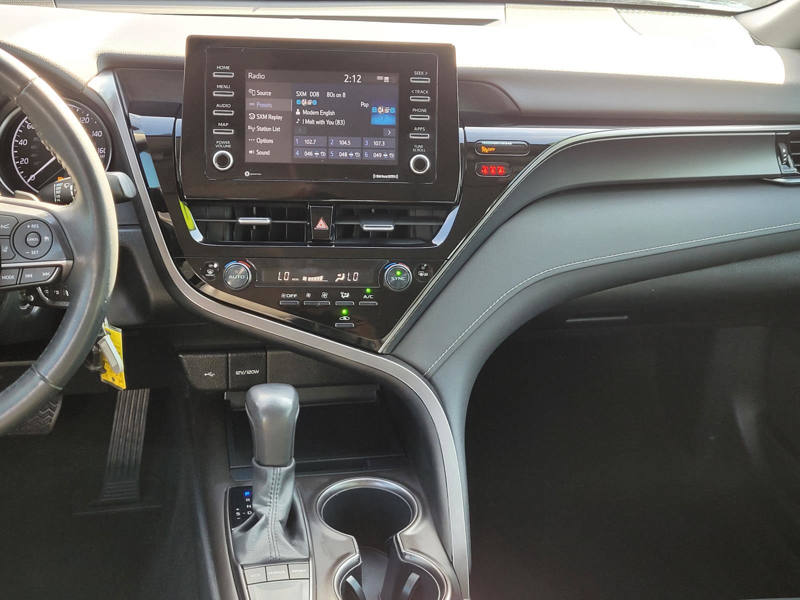 Used 2023 Toyota Camry SE FWD image 12