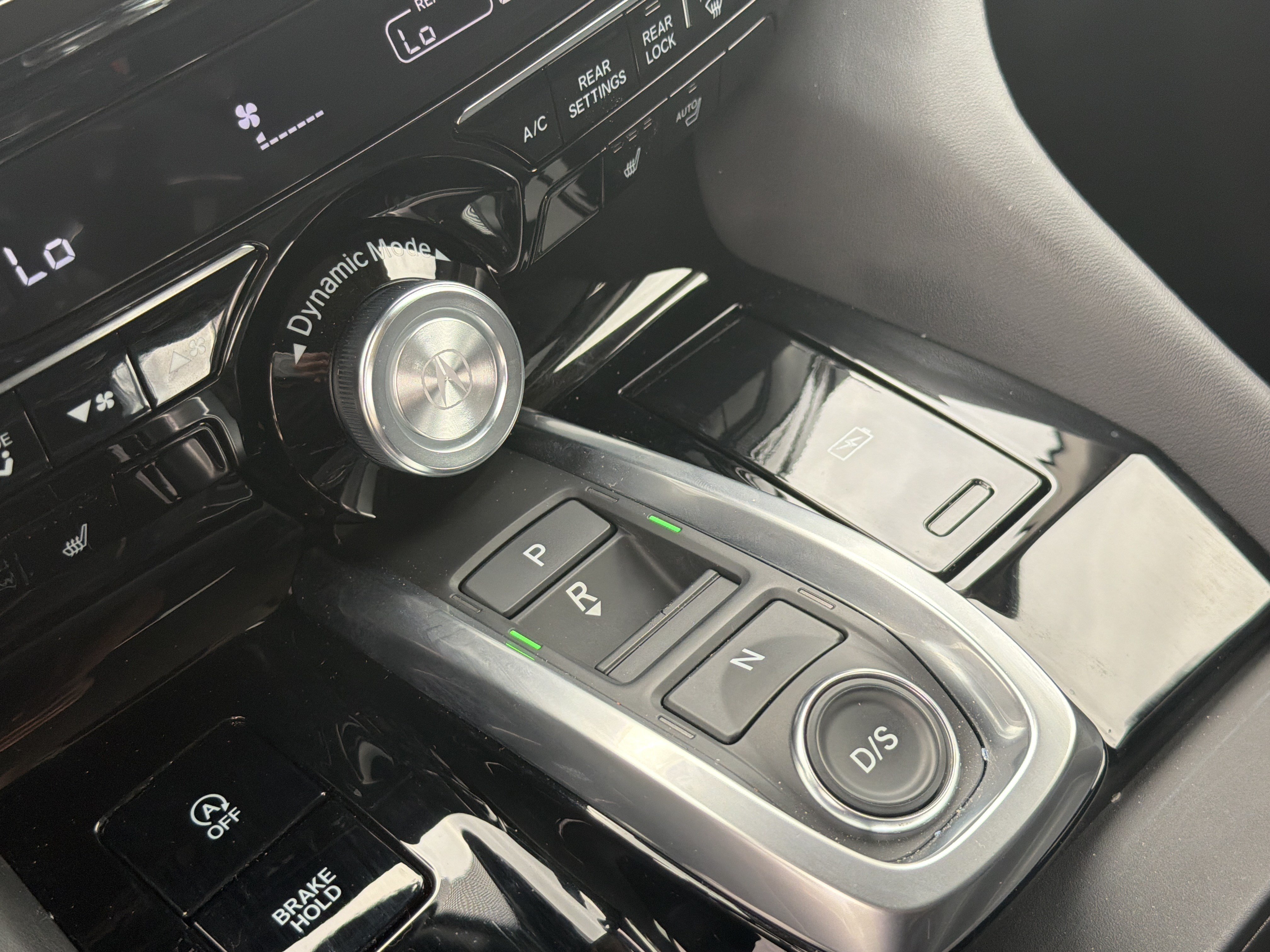 Certified 2025 Acura MDX w/ Technology Package FWD image 25