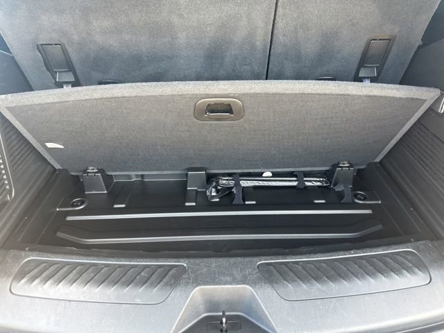 Used 2023 GMC Yukon SLT image 27