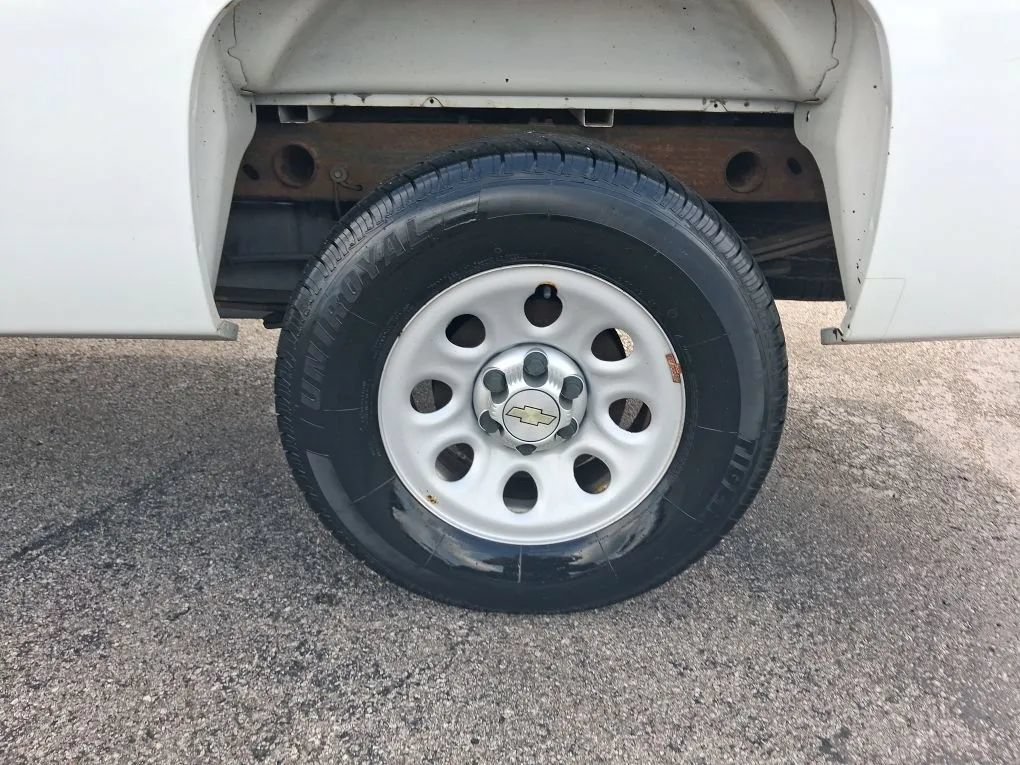 Used 2013 Chevrolet Silverado 1500 W/T AWD/4WD image 13