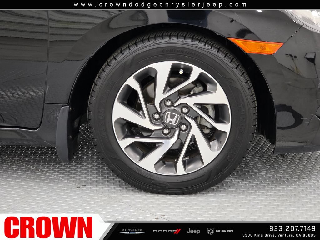 Used 2018 Honda Civic EX image 9