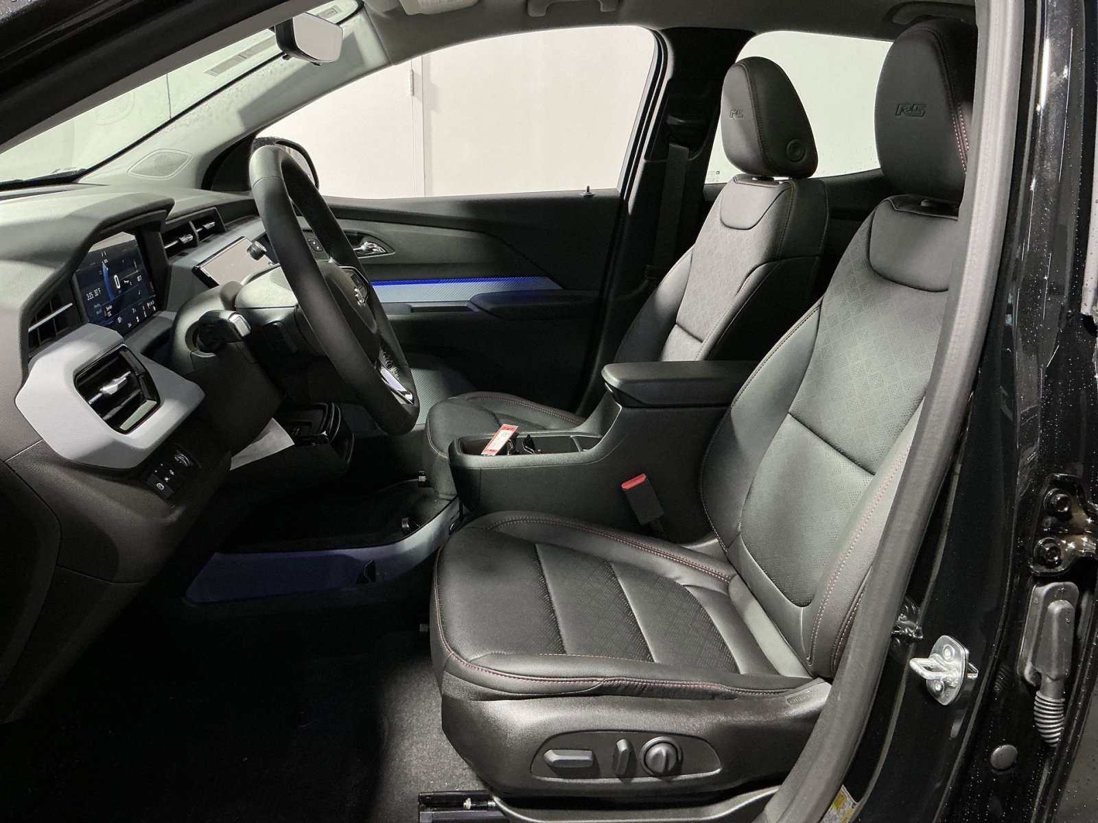 New 2027 Chevrolet Bolt RS w/ Technology Package image 21