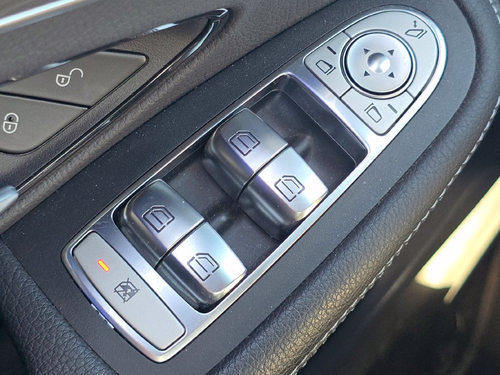 Certified 2021 Mercedes-Benz C 300 4MATIC Sedan image 27