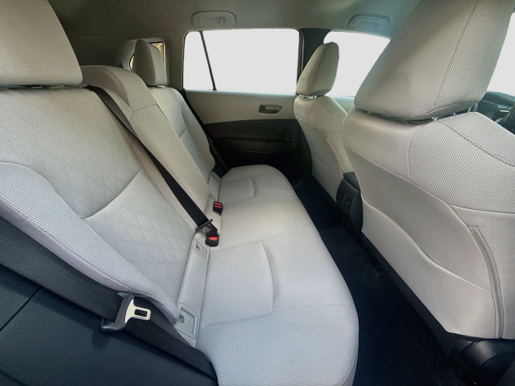 Used 2024 Toyota Corolla Cross LE AWD/4WD image 28