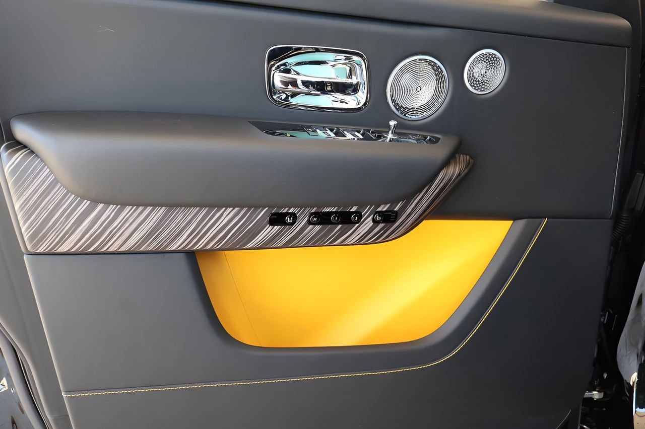 New 2026 Rolls-Royce Cullinan AWD/4WD image 12