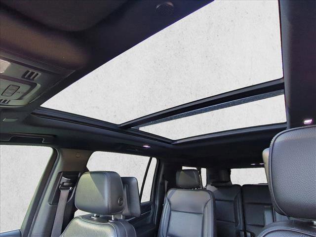 Used 2021 GMC Yukon XL Denali w/ Denali Premium Package image 21