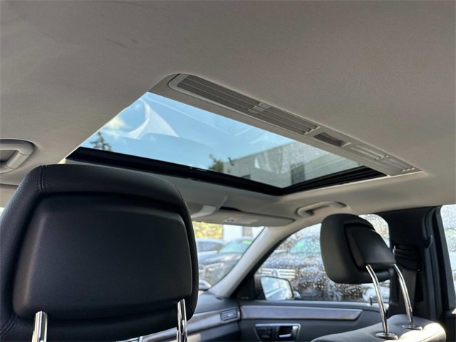 Used 2011 Mercedes-Benz E 350 4MATIC Sedan image 12