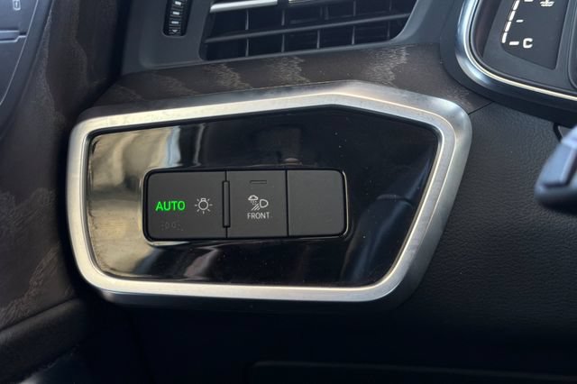 Used 2024 Audi A6 Premium Plus AWD/4WD image 32