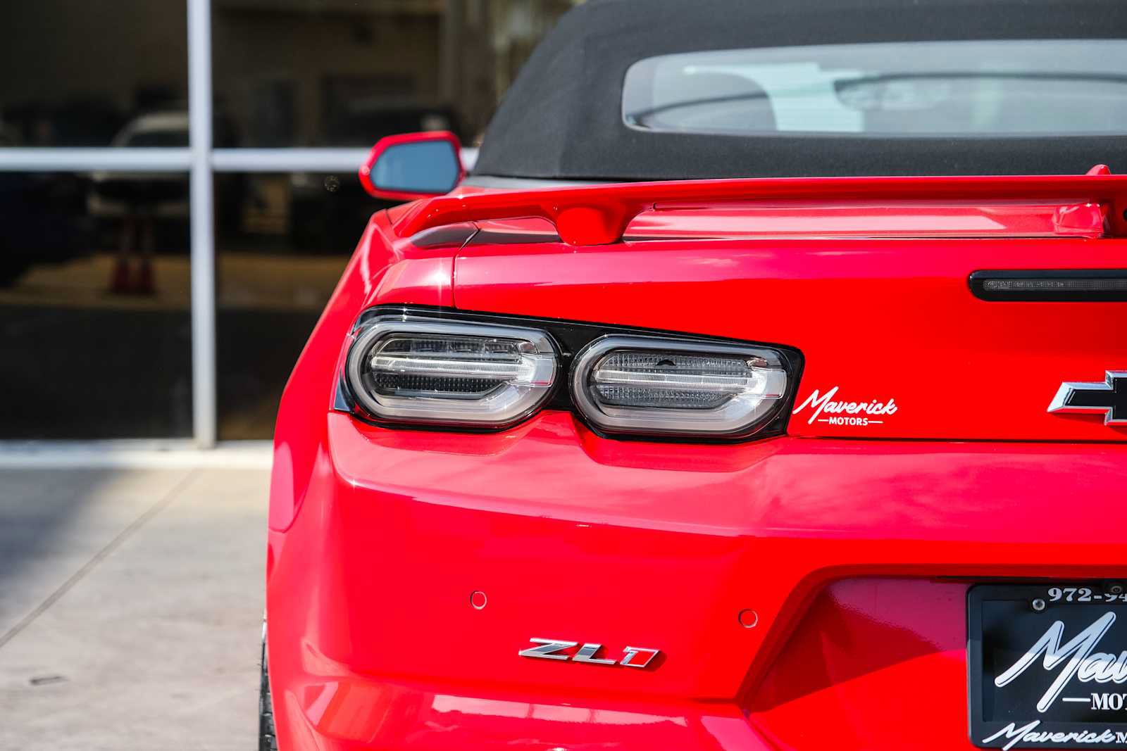 Used 2019 Chevrolet Camaro ZL1 RWD image 15