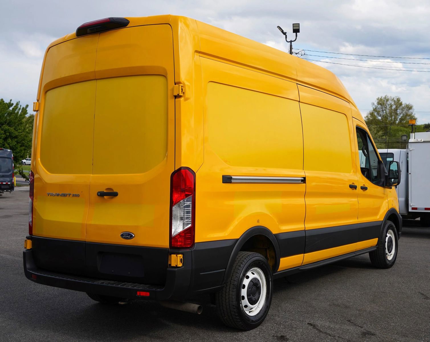 Used 2021 Ford Transit 250 148 High Roof w/ Load Area Protection Package image 6