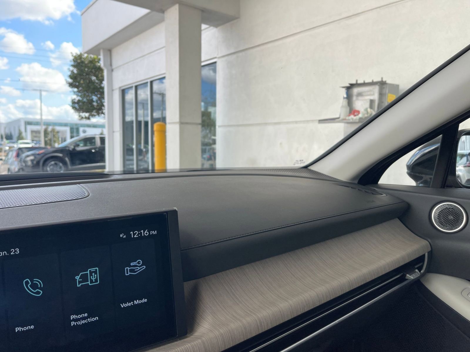 Used 2025 Hyundai Sonata SEL image 35