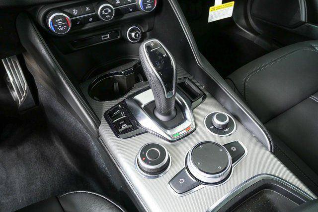 New 2026 Alfa Romeo Giulia w/ Driving Assist Package RWD image 17