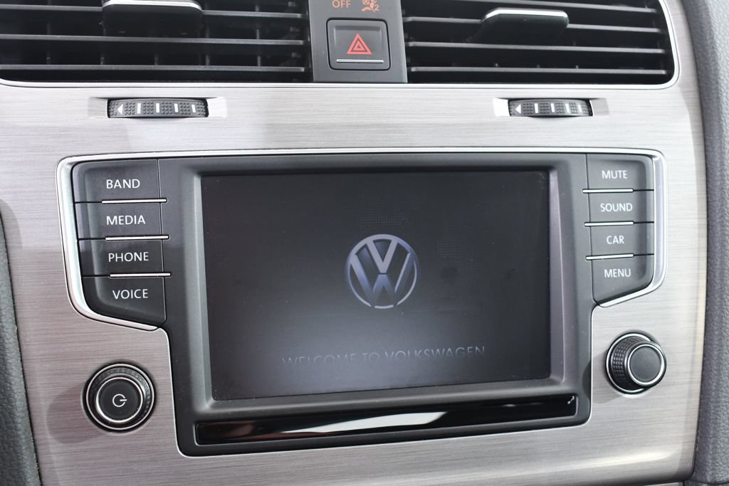Used 2017 Volkswagen Golf S FWD image 27