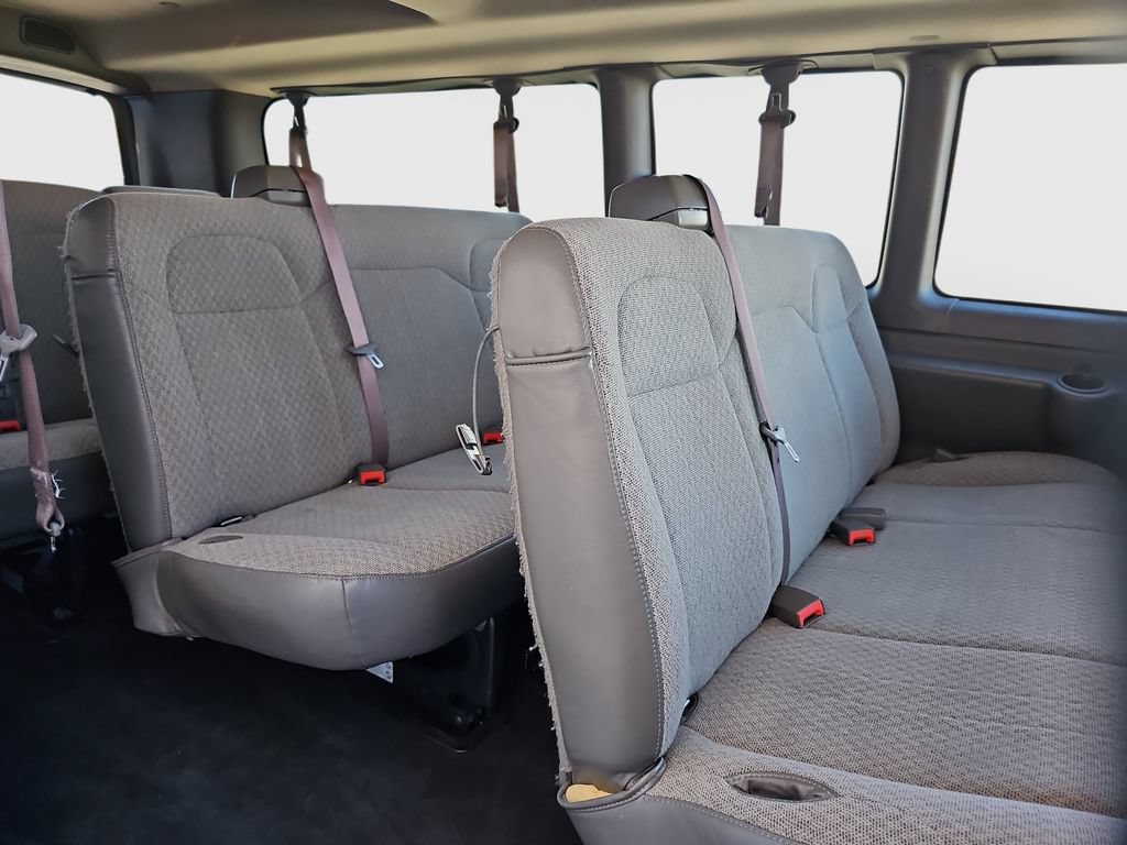 Used 2025 GMC Savana 3500 LT w/ LT Preferred Equipment Group RWD image 19