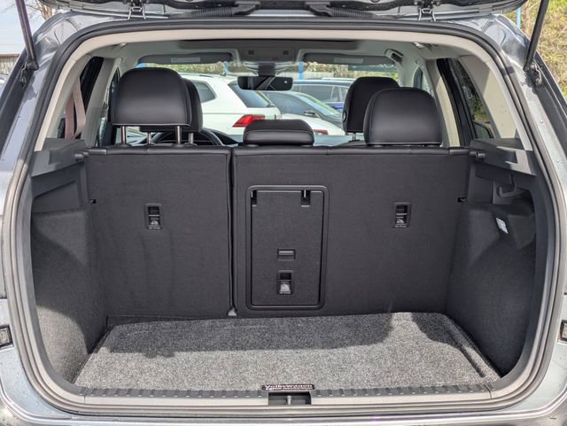 Certified 2025 Volkswagen Taos SE AWD/4WD image 13