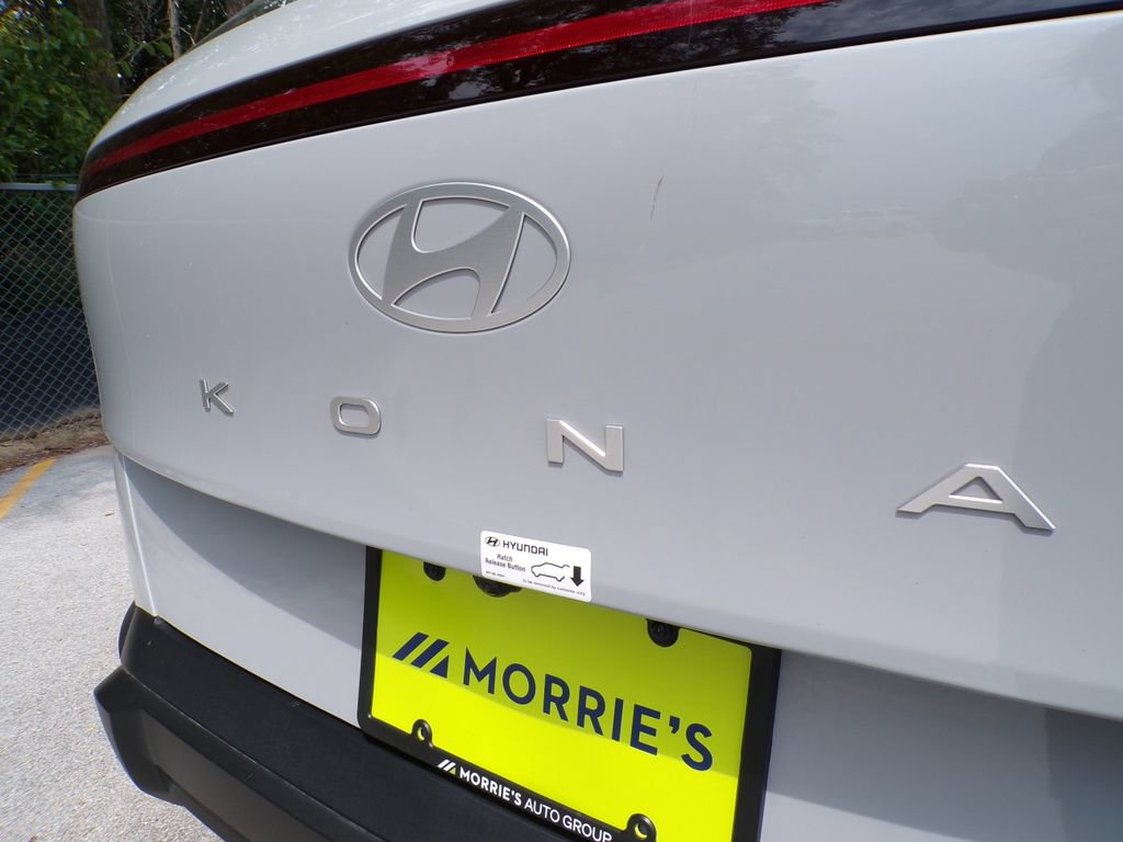 Certified 2026 Hyundai Kona SE AWD/4WD image 15