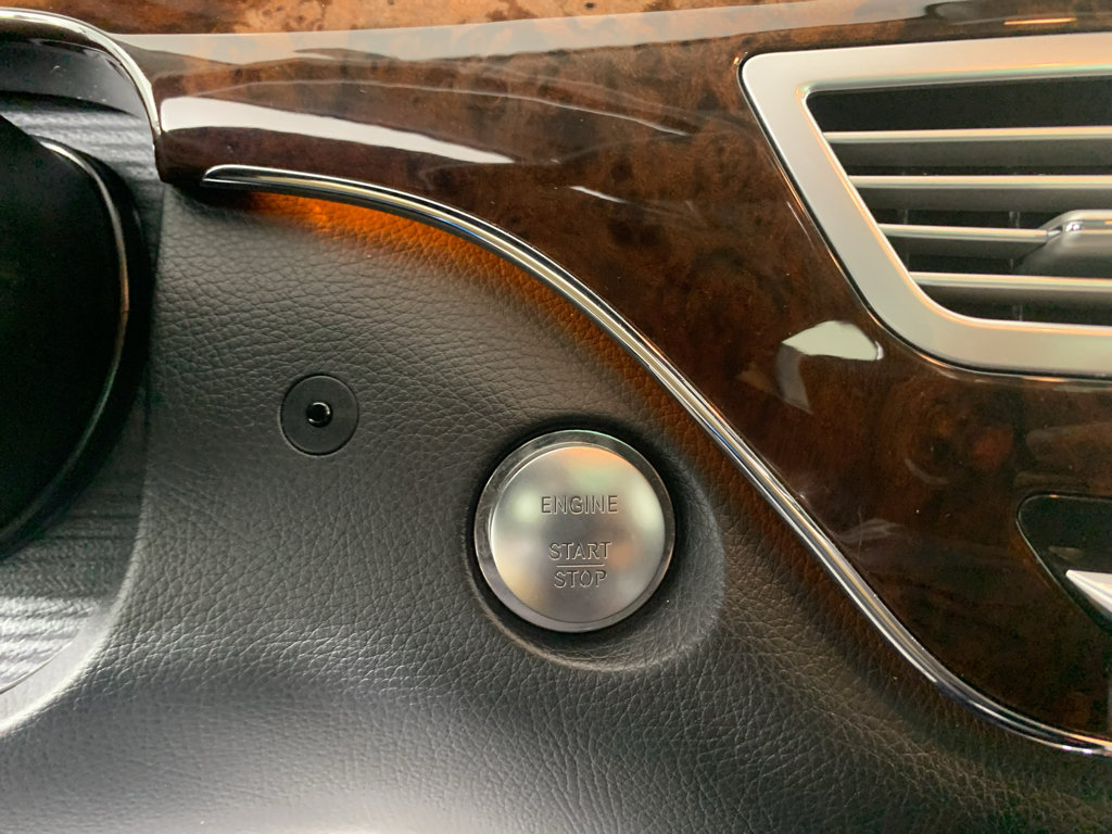 Used 2011 Mercedes-Benz S 550 image 17