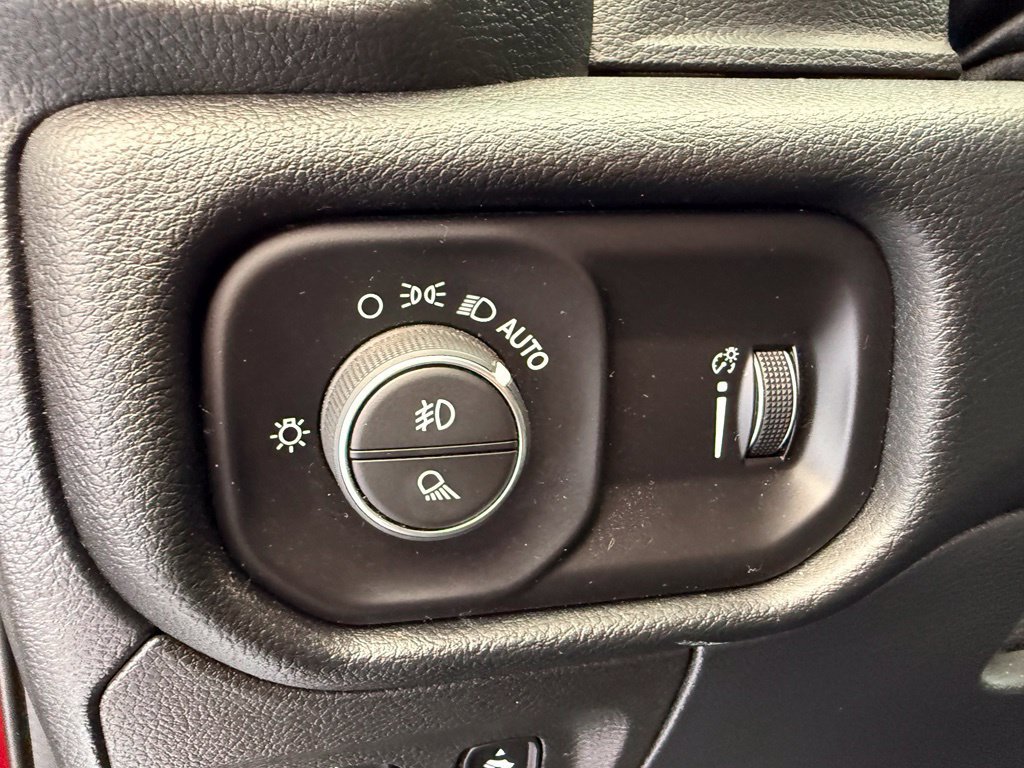 Used 2022 RAM 1500 Big Horn RWD image 12