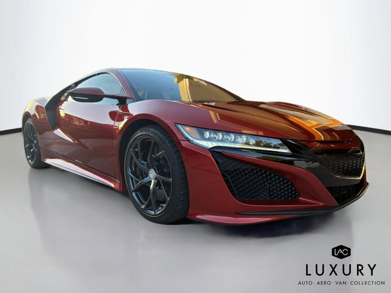 Used 2017 Acura NSX image 2