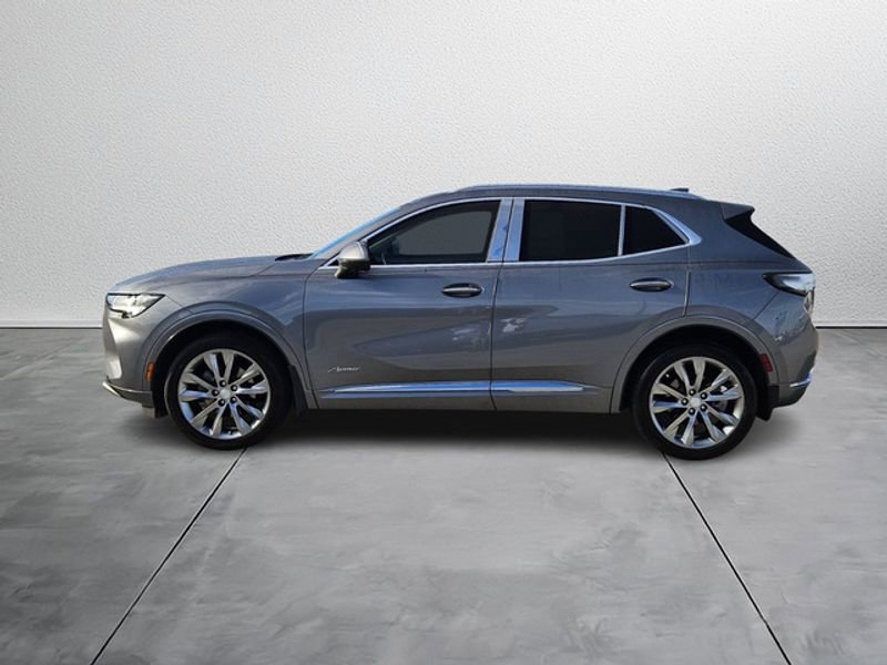 Used 2021 Buick Envision Avenir w/ Technology Package II image 3