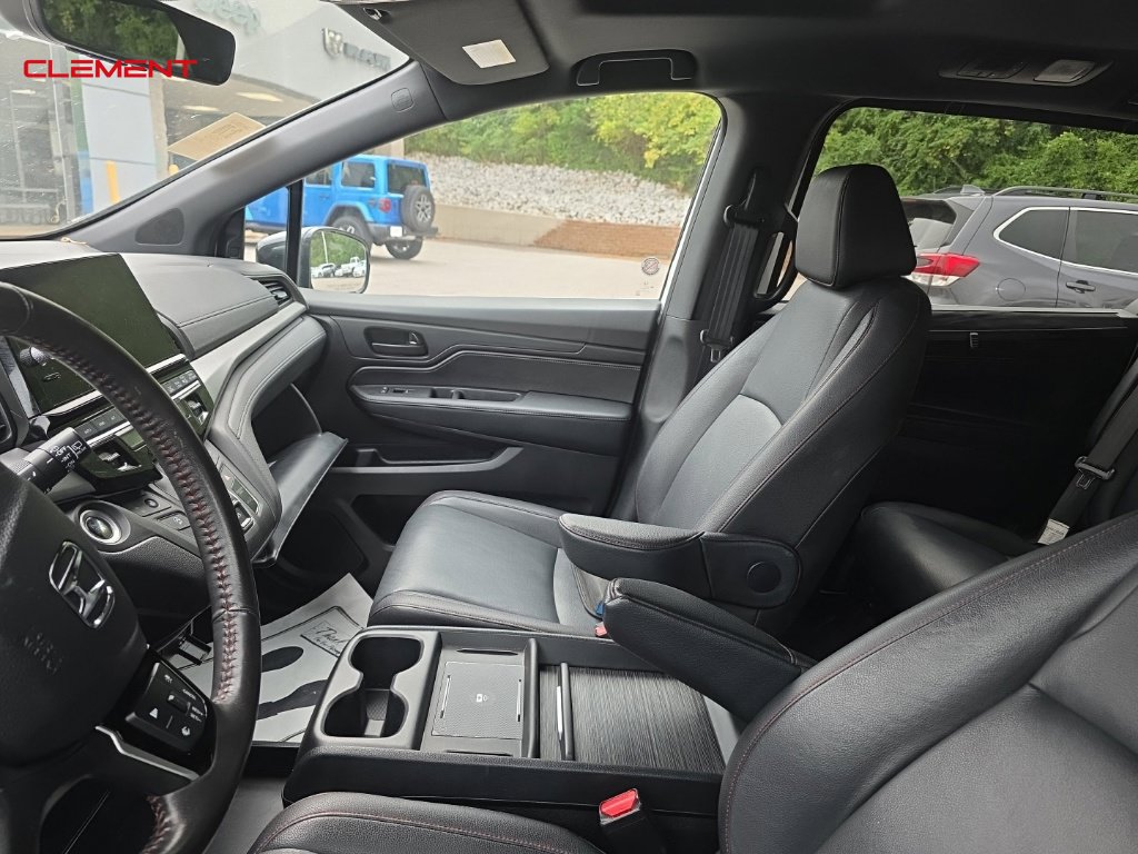 Used 2025 Honda Odyssey Sport-L image 3