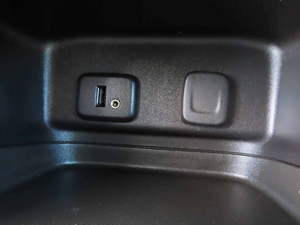 Used 2018 Chevrolet Equinox LT AWD/4WD image 8