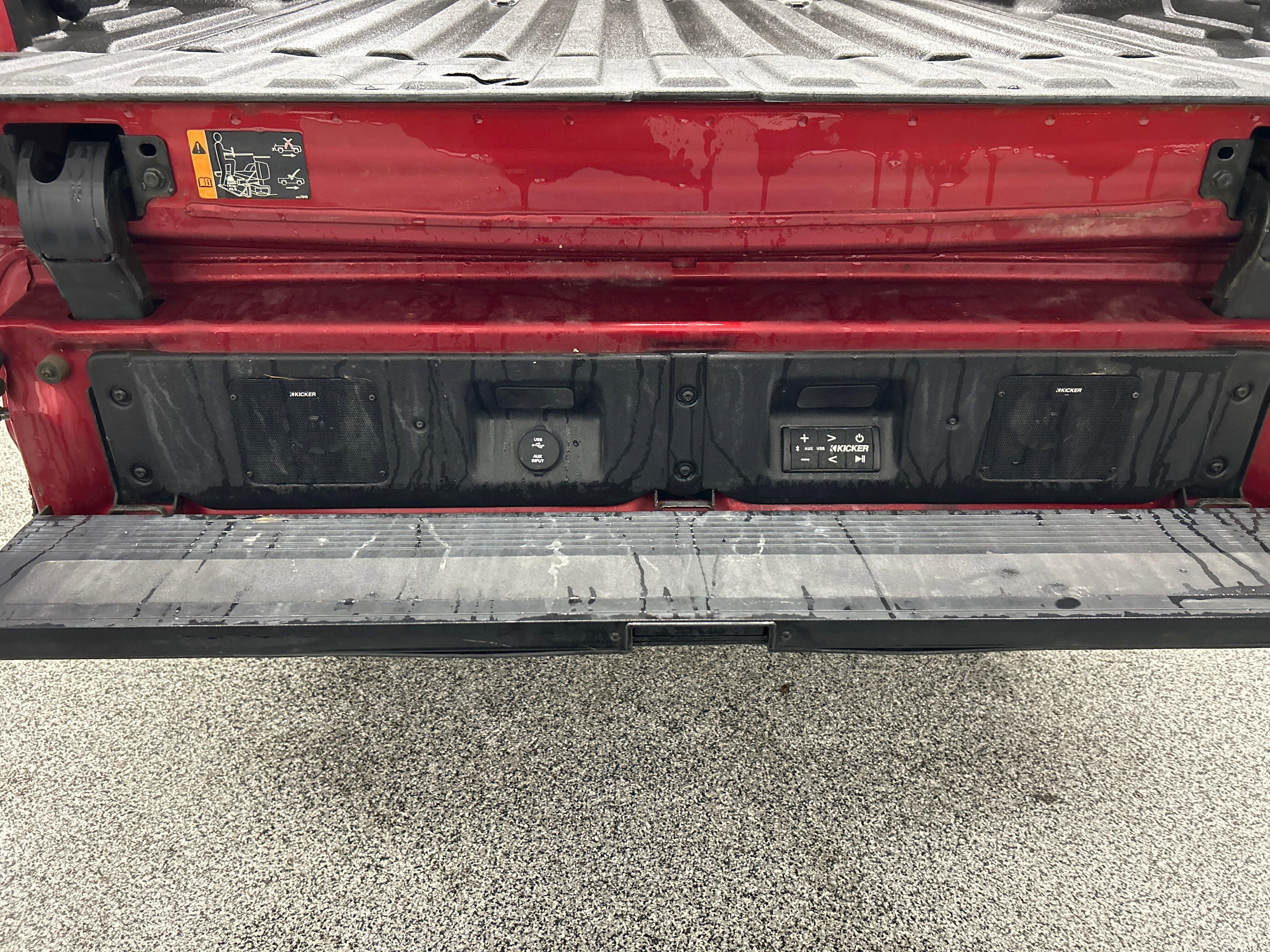 Used 2022 GMC Sierra 3500 Denali w/ Denali Ultimate Package image 13