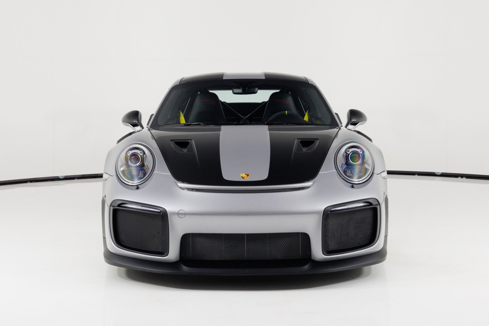 Used 2018 Porsche 911 GT2 RS RWD image 8