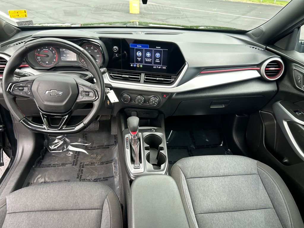 Used 2024 Chevrolet Trax RS FWD image 21