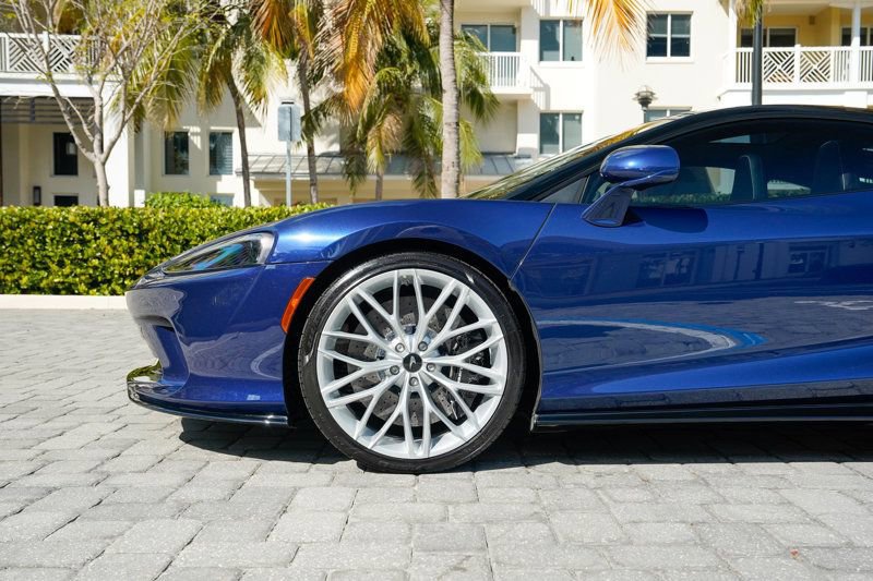 Used 2023 McLaren GT image 12