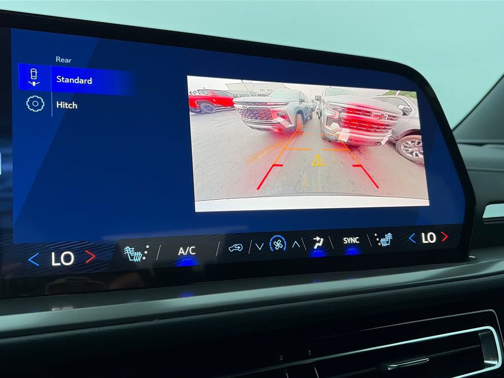 New 2027 Chevrolet Traverse LT FWD image 21
