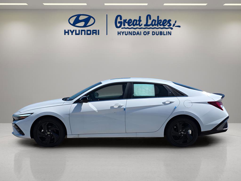 New 2026 Hyundai Elantra SEL Sport image 2