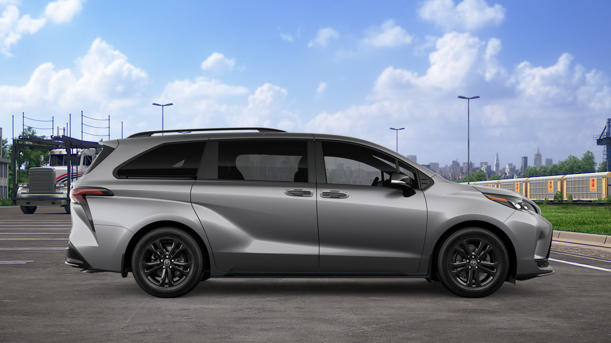 New 2026 Toyota Sienna XSE AWD/4WD image 14