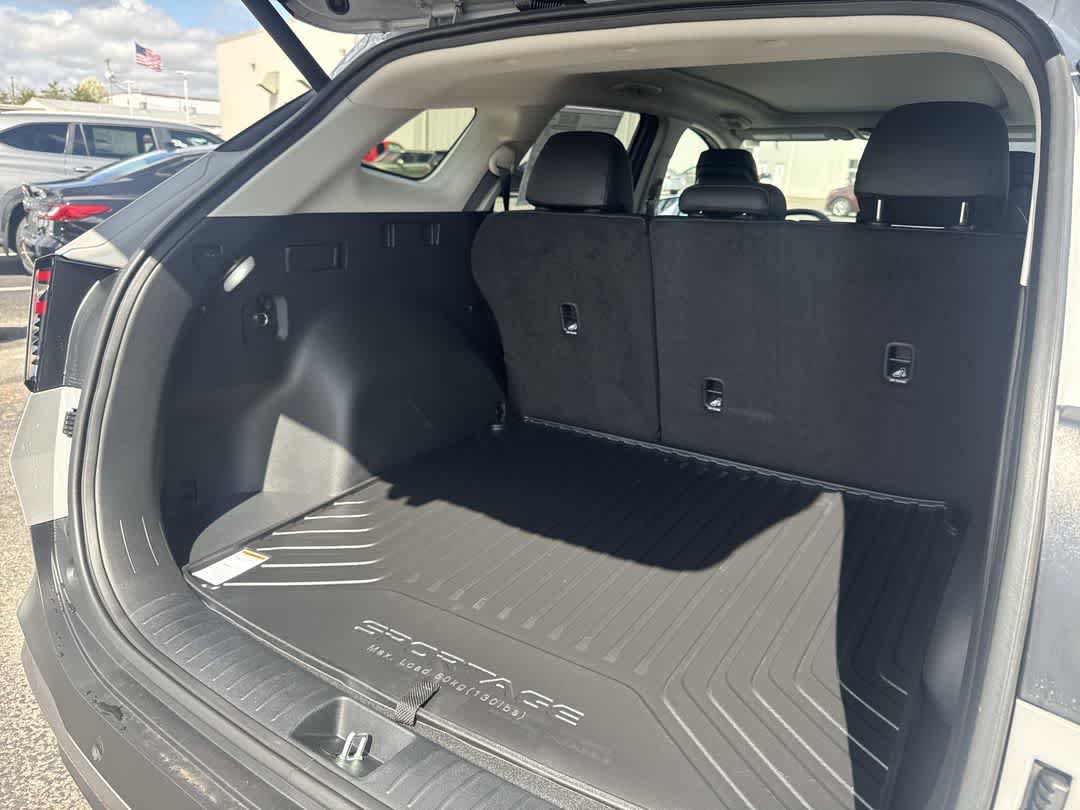 New 2026 Kia Sportage EX image 23