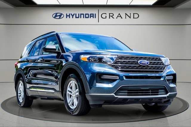 Used 2024 Ford Explorer XLT RWD image 8
