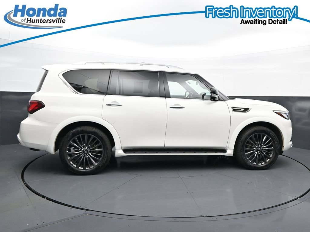 Used 2024 INFINITI QX80 Sensory AWD/4WD image 11