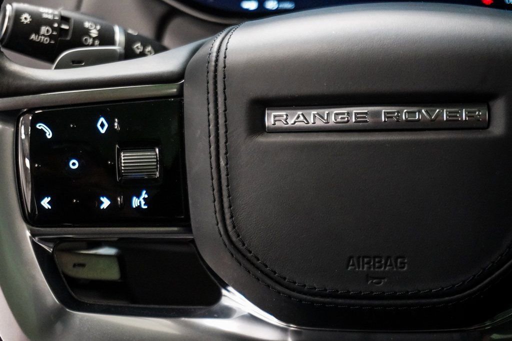 Used 2023 Land Rover Range Rover SE image 32