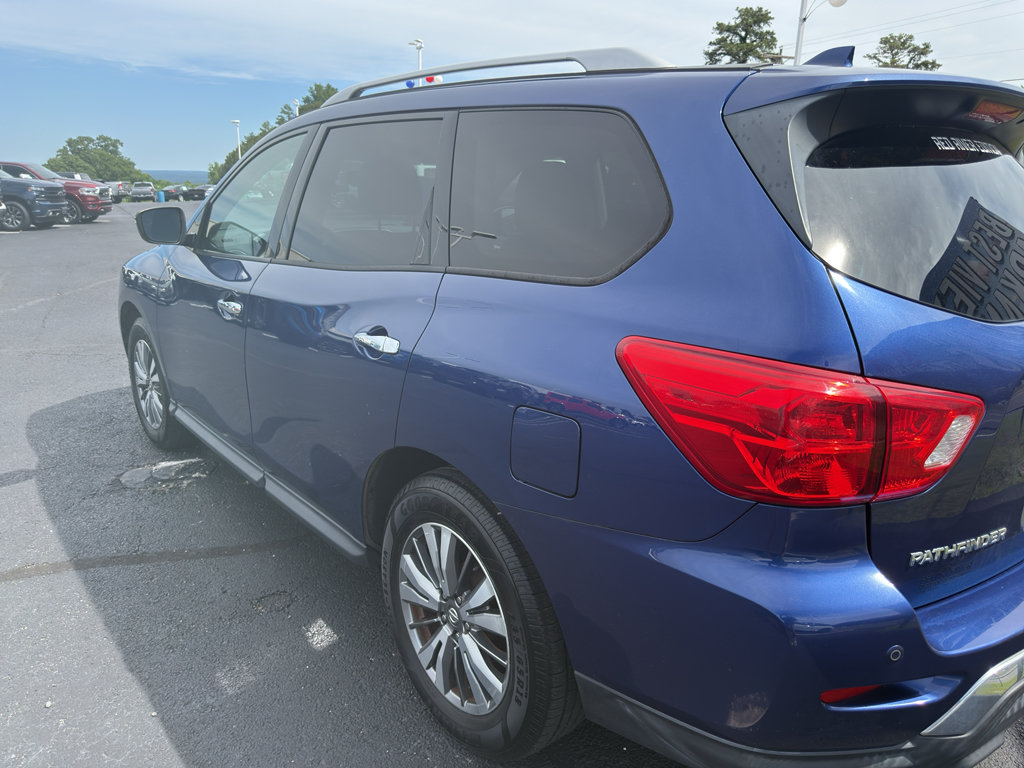 Used 2019 Nissan Pathfinder SV FWD image 6