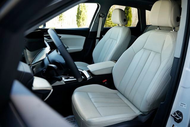 Certified 2025 Audi Q5 Premium Plus w/ Premium Plus image 18