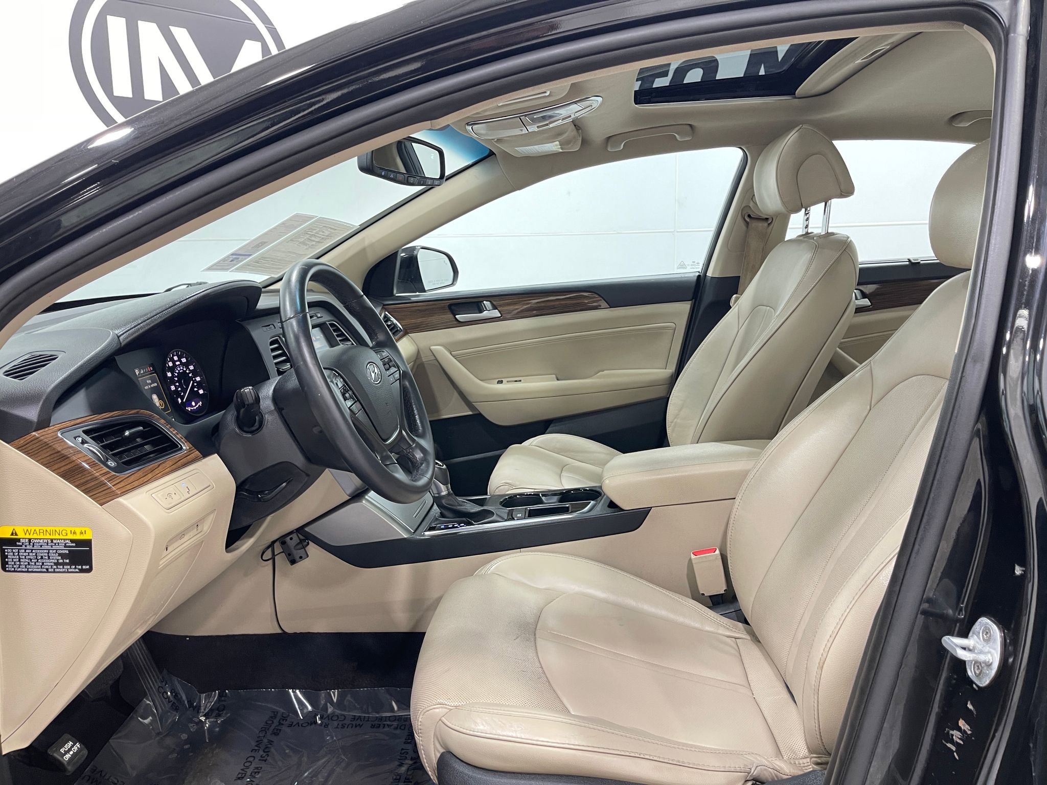 Used 2017 Hyundai Sonata Limited w/ Tech Package 03 FWD image 13