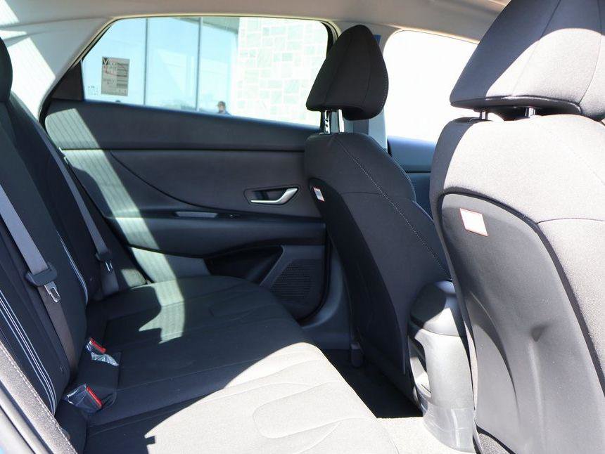 New 2026 Hyundai Elantra Blue image 16