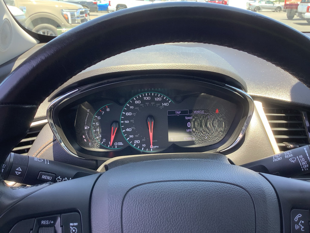 Used 2020 Chevrolet Trax LT w/ Redline Edition AWD/4WD image 14