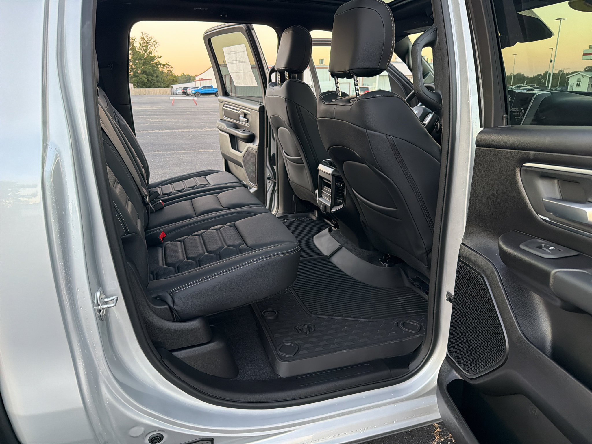 New 2026 RAM 1500 Big Horn AWD/4WD image 26