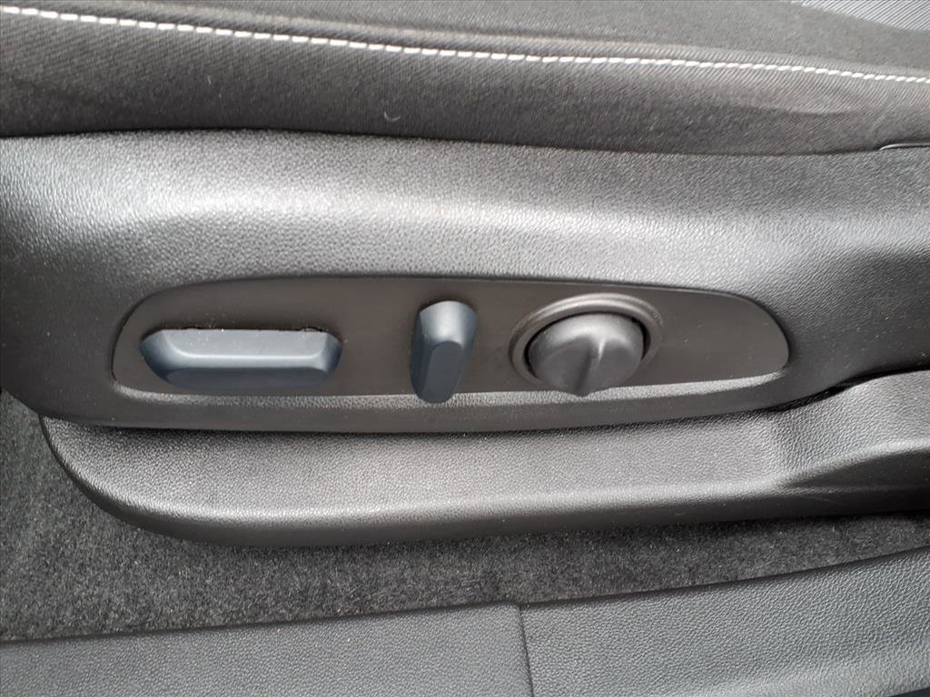 Used 2023 Chevrolet Blazer LT w/ Convenience Package image 5