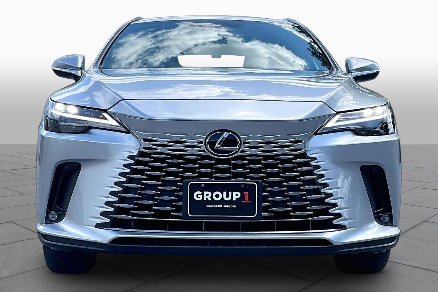 Used 2023 Lexus RX 350 Premium Plus w/ Accessory Package (Z1) FWD image 3